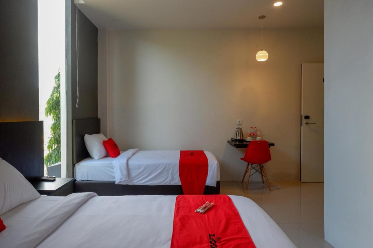 Reddoorz Plus Near Solo Baru Luaran gambar